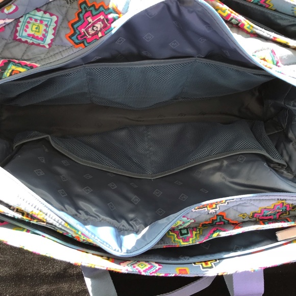 VERA BRADLEY Duffle Bag NWT - Picture 5 of 7